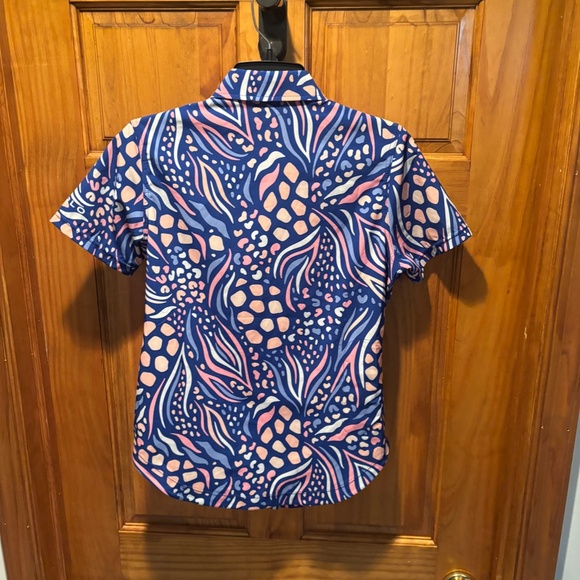Varlo Women's Touring Tech Button Cycling Shirt in Levi Blue Medium - Picture 3 of 9